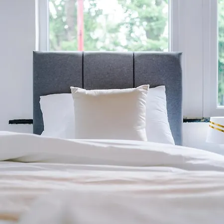 Spacious 5 Bedroom House Near Centre Sleeps 12 Suits Contractors With Free Parking Σπίτι διακοπών Λιντς