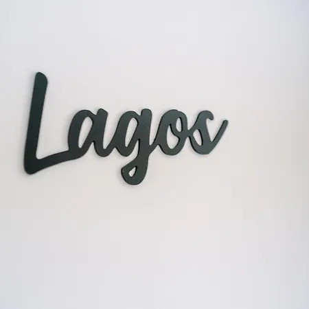 Spacious 5 Bedroom House Near Centre Sleeps 12 Suits Contractors With Free Parking Σπίτι διακοπών *