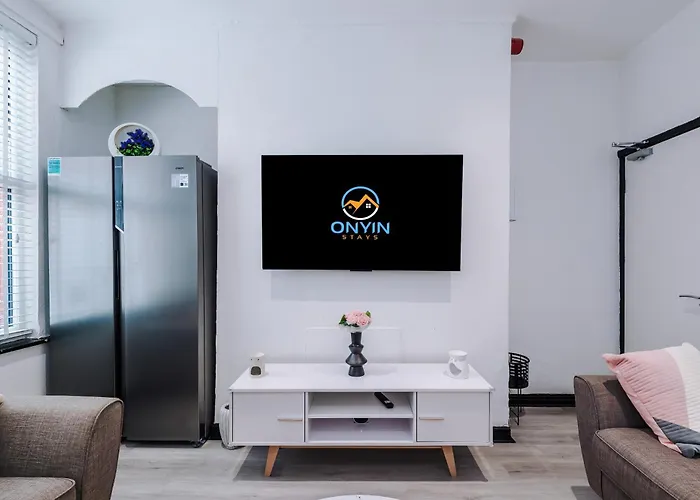 Σπίτι διακοπών Spacious 5 Bedroom House Near Centre Sleeps 12 Suits Contractors With Free Parking