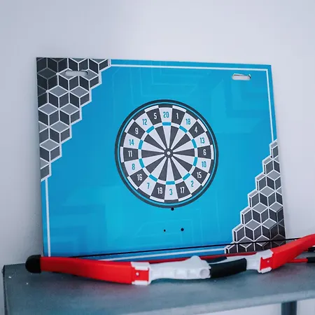 Spacious 5 Bedroom House Near Centre Sleeps 12 Suits Contractors With Free Parking * Leeds (West Yorkshire)