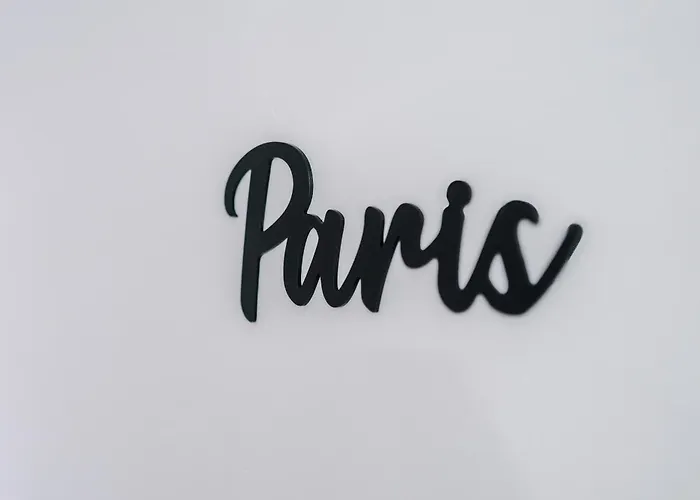 Spacious 5 Bedroom House Near Centre Sleeps 12 Suits Contractors With Free Parking * Leeds (West Yorkshire)